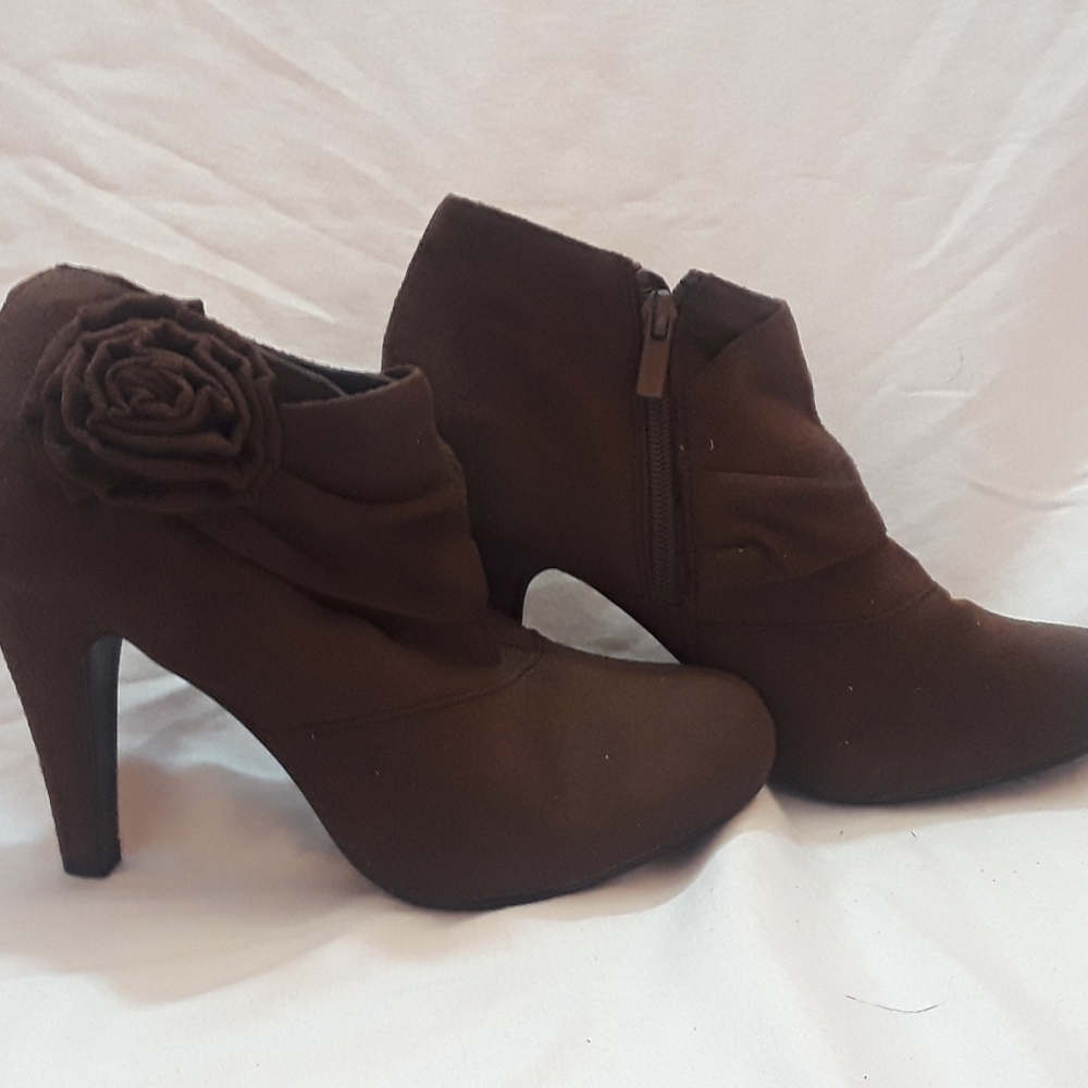 Forever brown Faux Suede booties,  8M